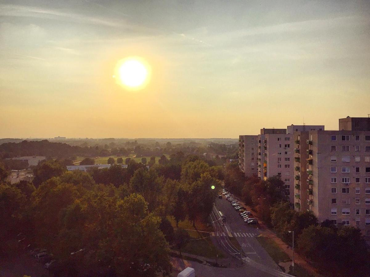 Sunset-View Apartment Debreţin Exterior foto